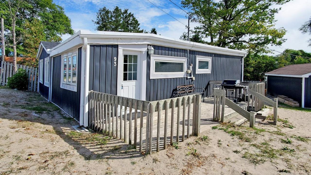 Main Beach River Retreat - Wasaga Beach 1 - Main Strip - 93 Mosley St Exterior foto