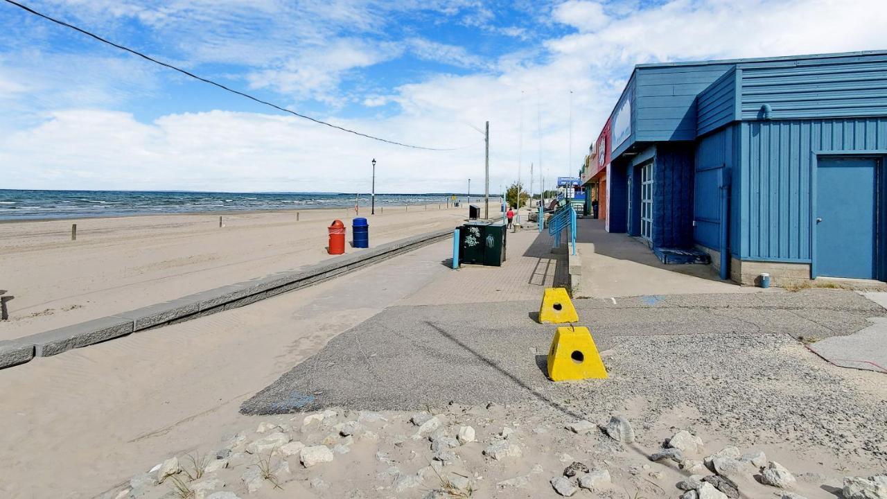 Main Beach River Retreat - Wasaga Beach 1 - Main Strip - 93 Mosley St Exterior foto